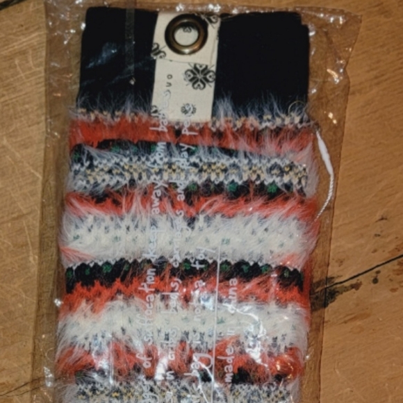 Free People FP ONE Aliviq Fairisle Multicolor Fuzzy Knit Arm Warmers - Picture 8 of 9
